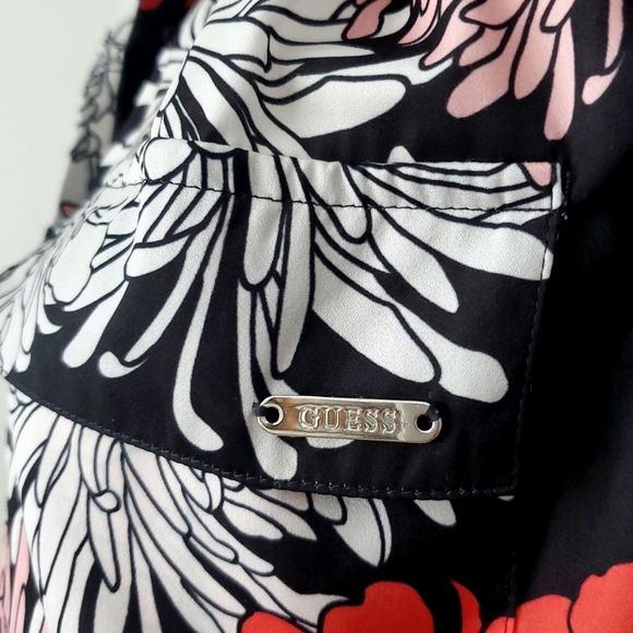Guess Long Sleeve Button Down Black & Red Floral Print Shirt, Size Small - Picture 5 of 16